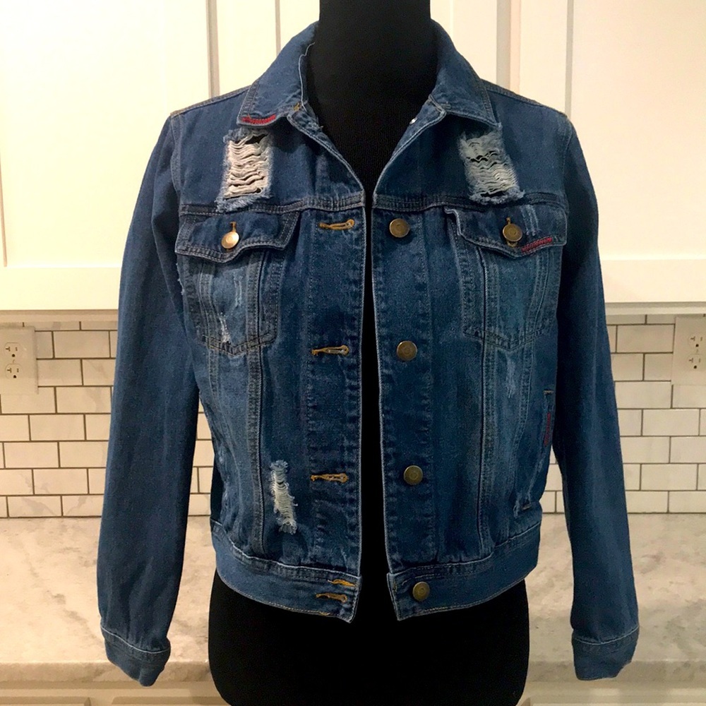 Chelsea & Violet Denim Jacket Womens Size Medium Destructed Blue‎ Jean Trucker